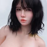 Lumara Sex Doll 166 cm IronTech Doll Silicone en gros plan, cheveux noirs, oreilles de lapin.