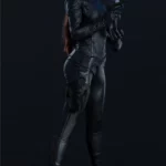 Lunia Sex Doll 168 cm IronTech en tenue noire, pose debout avec pistolet.