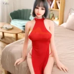 Amecha Sex Doll dans une longue robe rouge